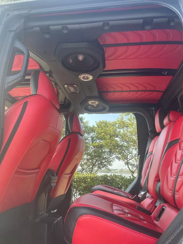 Gwiazdor disco polo Valdi stworzył własną bestię za ponad 600 tysięcy złotych! To wyjątkowy samochód!
